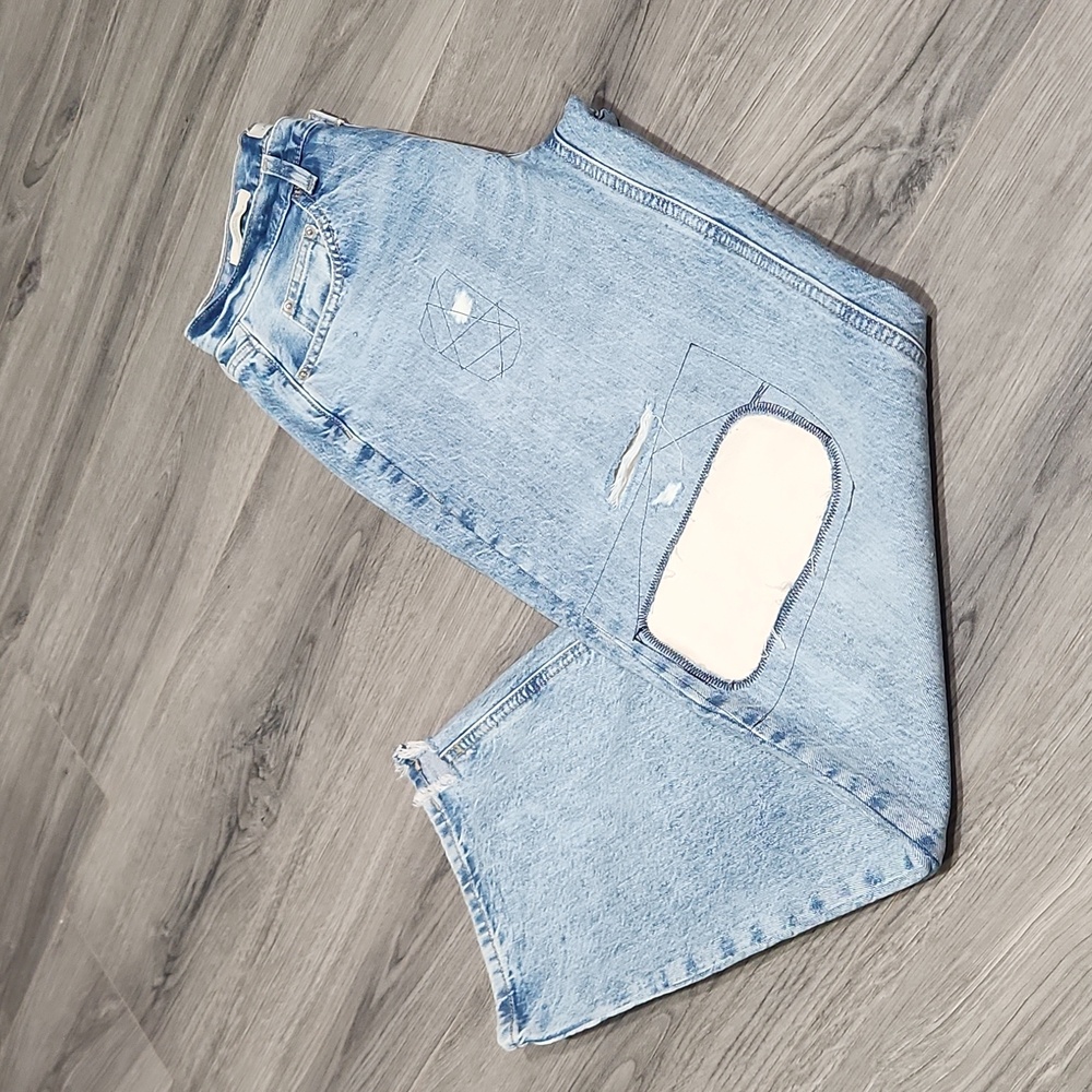 Euc Universal Threads White Patch Threaded Lightw… - image 5